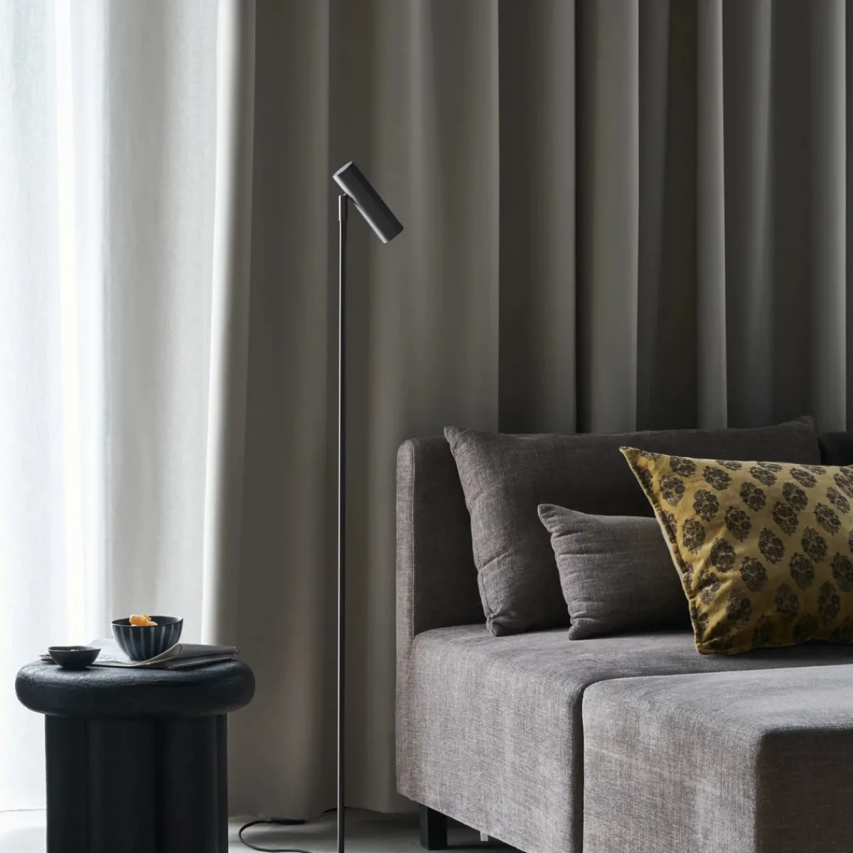 House Doctor Beleuchtung|Eingangsbeleuchtung|Floor lamp, HDNorm, Black antique