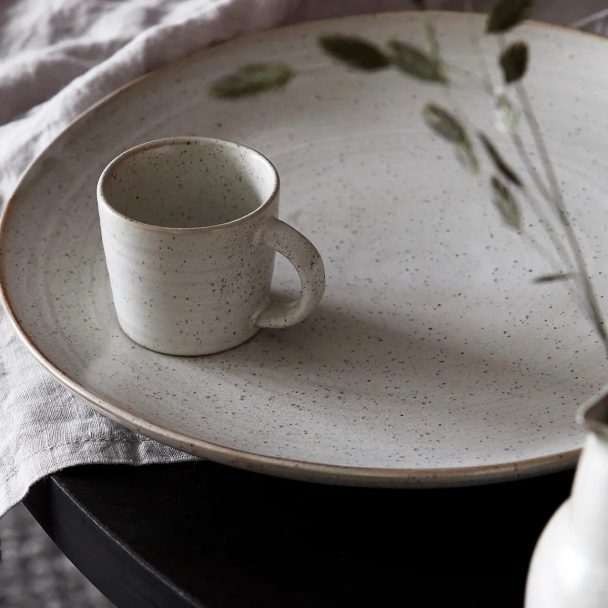 House Doctor Geschirr|Geschirr|Tasse, Pion, Grau/ weiß