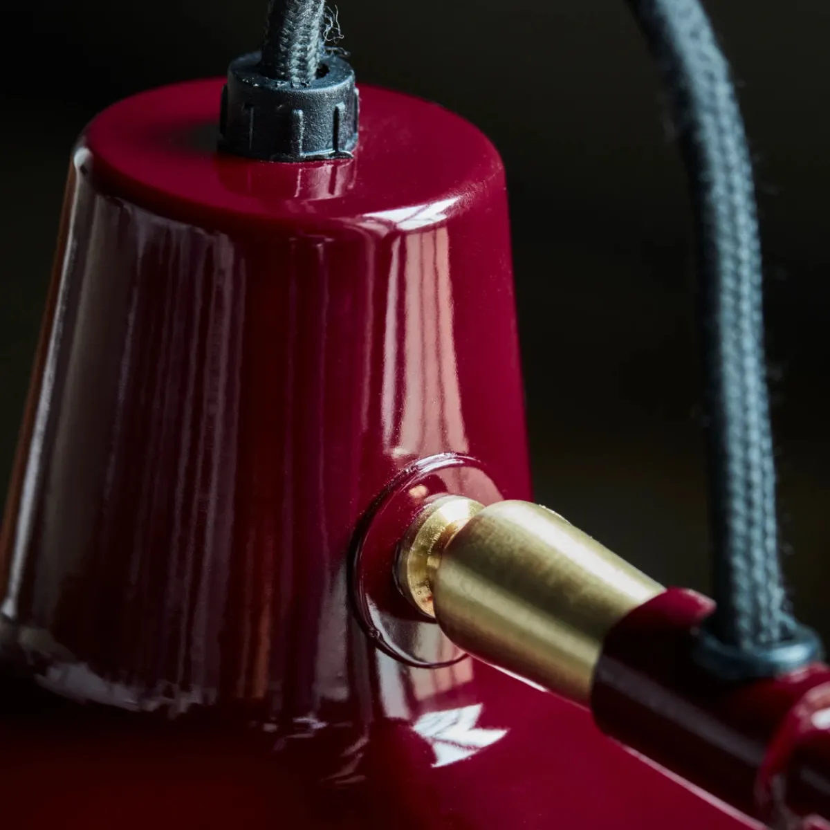 House Doctor Schlafzimmerbeleuchtung|Beleuchtung|Tischleuchte, HDDesk, Rot