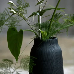 House Doctor Heimdekor|Vasen|Vase, Groove, Schwarz